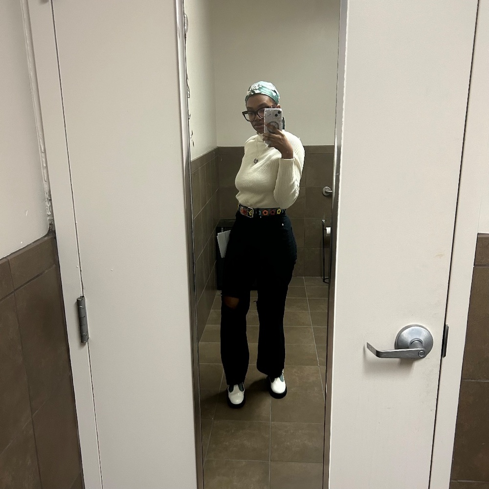 High waisted Flared botttom Black Denim Divided H&M jeans